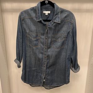 Treasure and bond size medium denim shirt